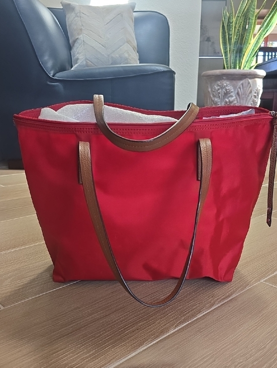 Banana Republic Handbags - Banana Republic Tote Bag